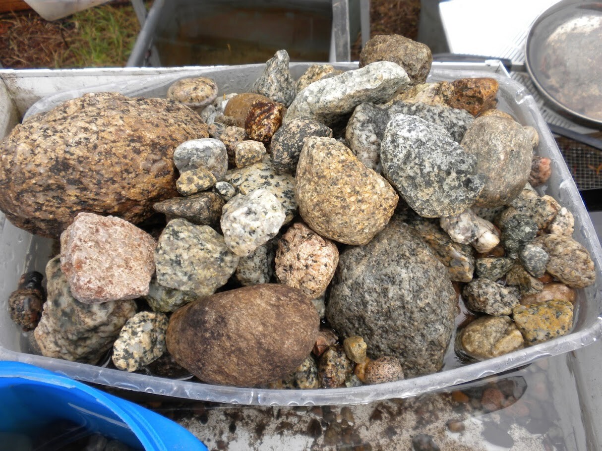WASHINGTON MIXED ROUGH RIVER AND MOUNTAIN ROCKS FOR CRAFTS, NOT POLISHED!