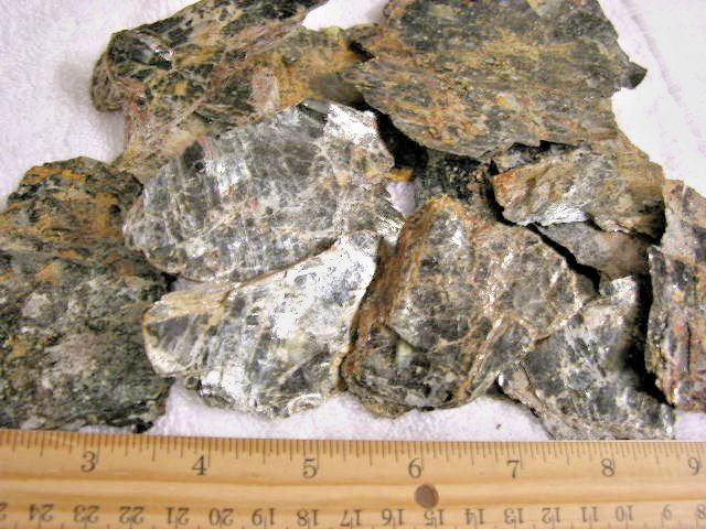 Biotite mica crystal red/tan tabular book form 1 pound lot 3-8 pieces 2-5 inch