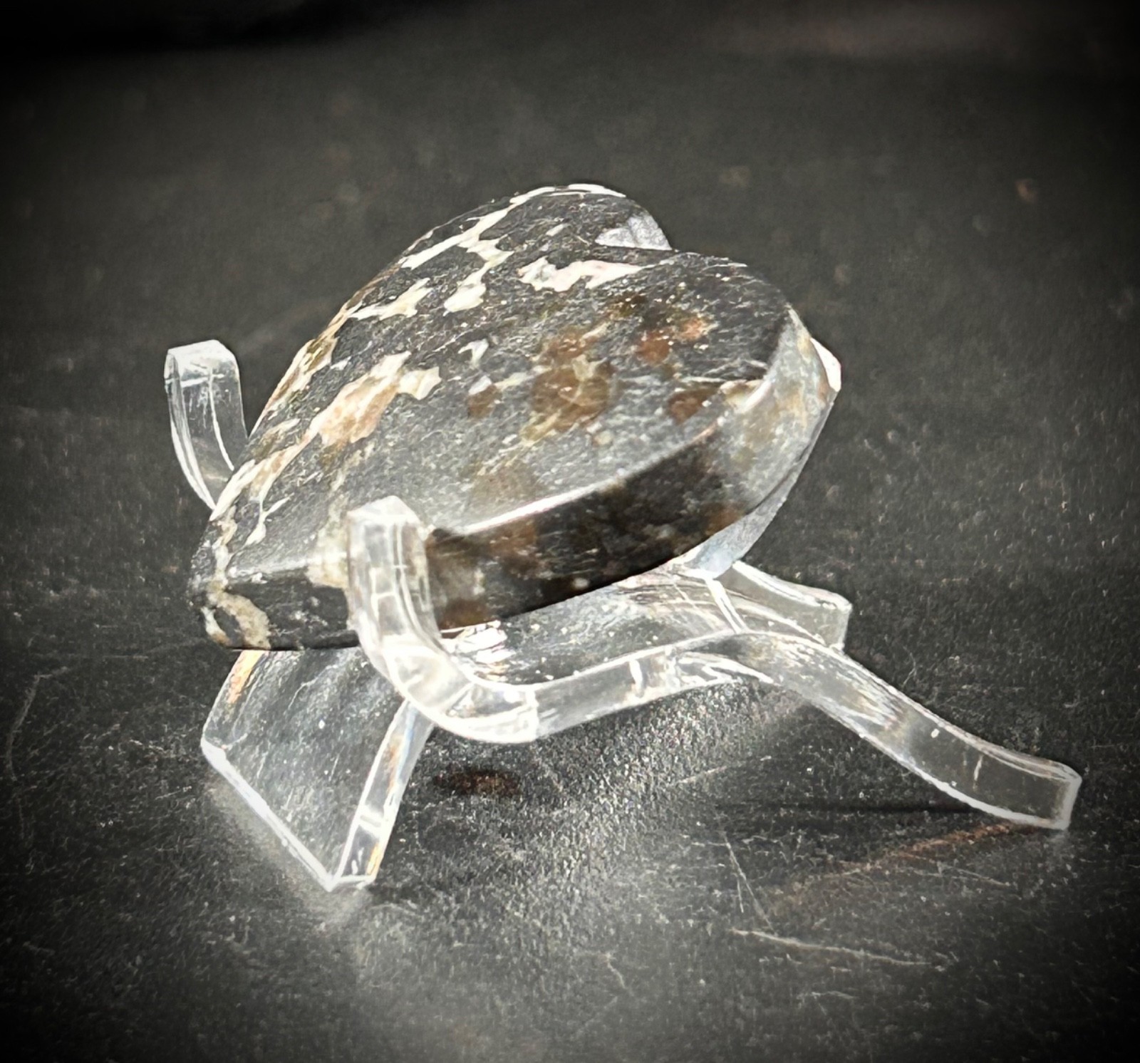 1.4″ Rare Franklinite And Willamite Heart With Acrylic Stand 1oz (28 grams)
