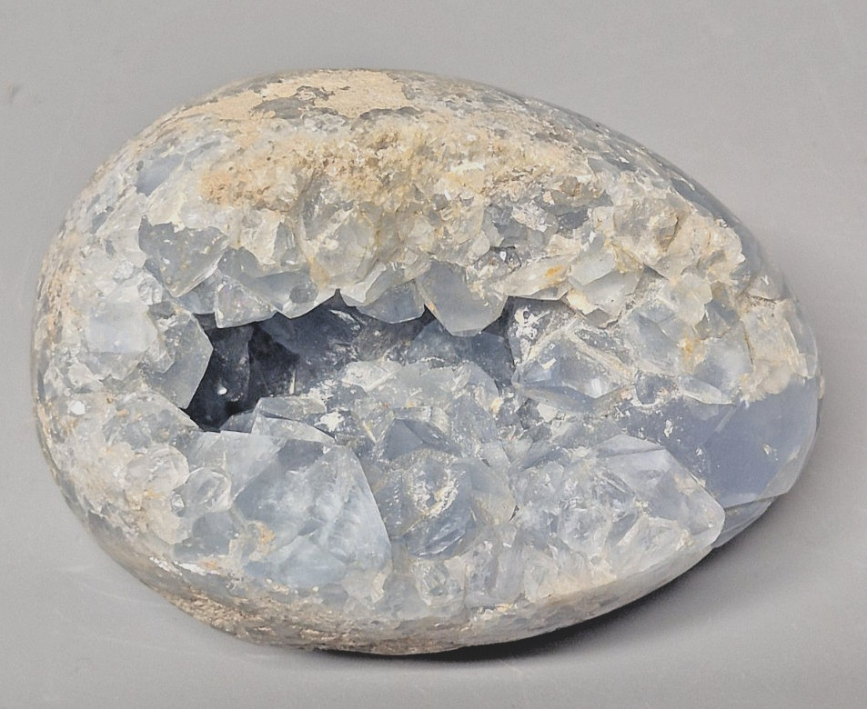 Celestine – Madagascar 3 inches 1.3 pounds Light Sky Blue Inner Peace, Serenity