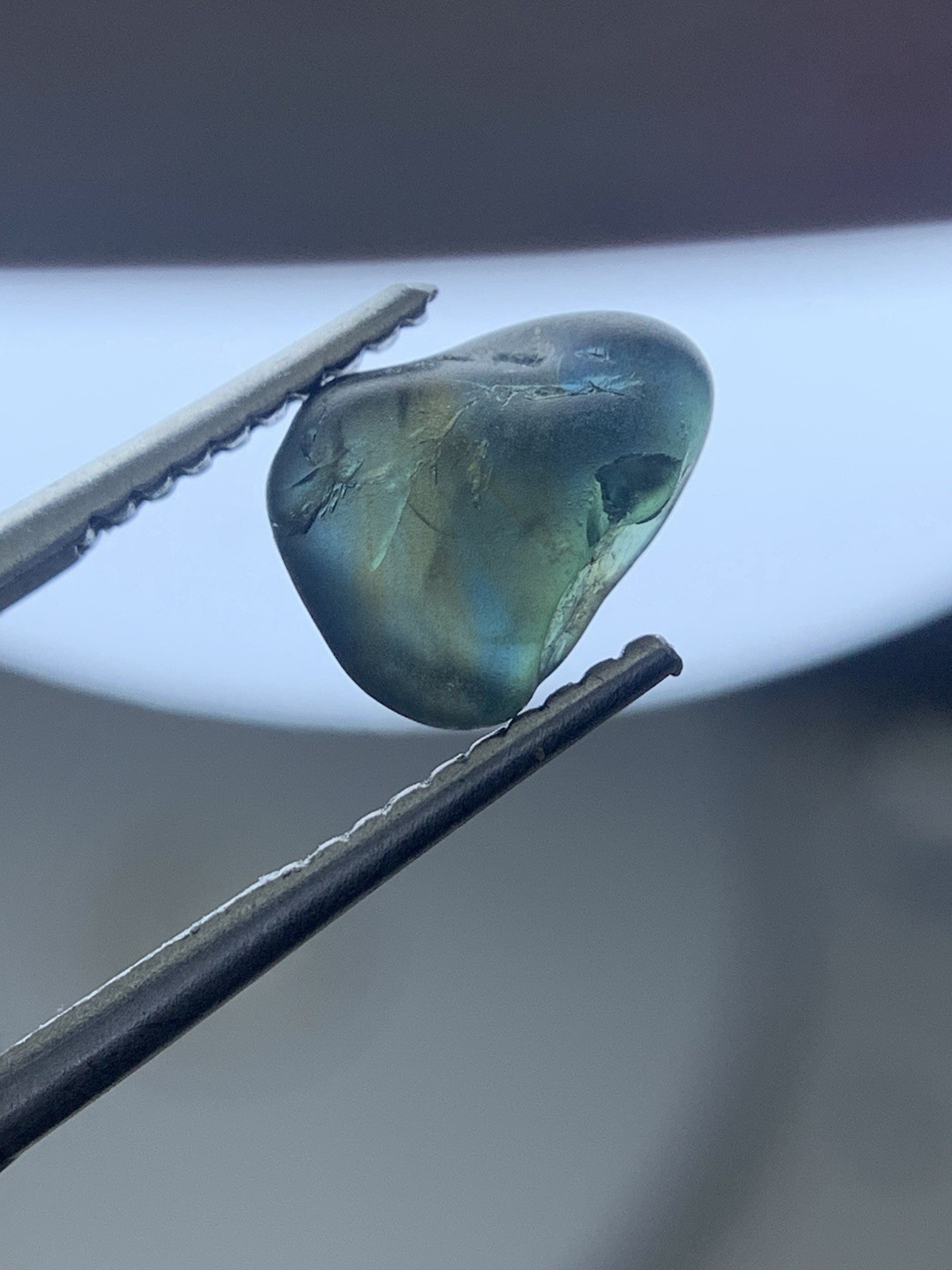 1.58 Crts Gorgeous Piece Facet Grade Blue & Green (Teal) sapphire Rough