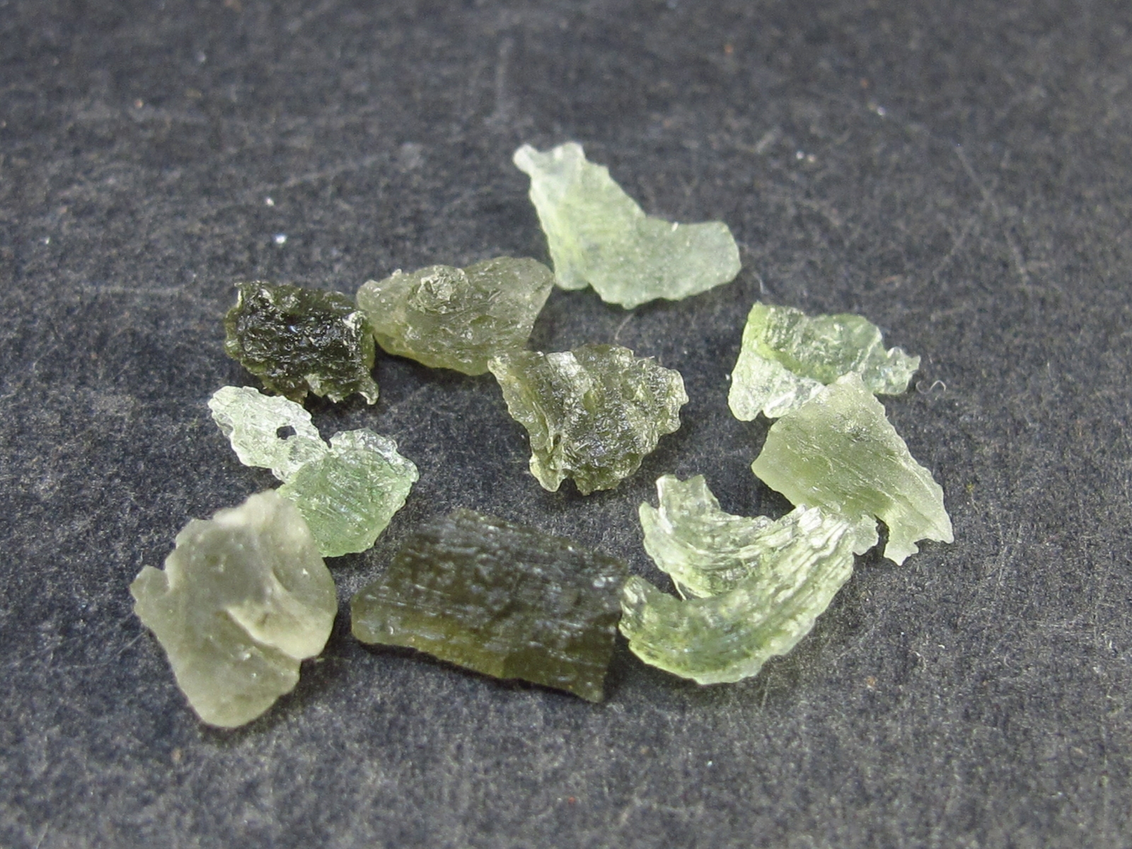 Lot of 10 Moldavite Tektite Pieces from Czech Republic – 5 Carats – 1.0 Gram