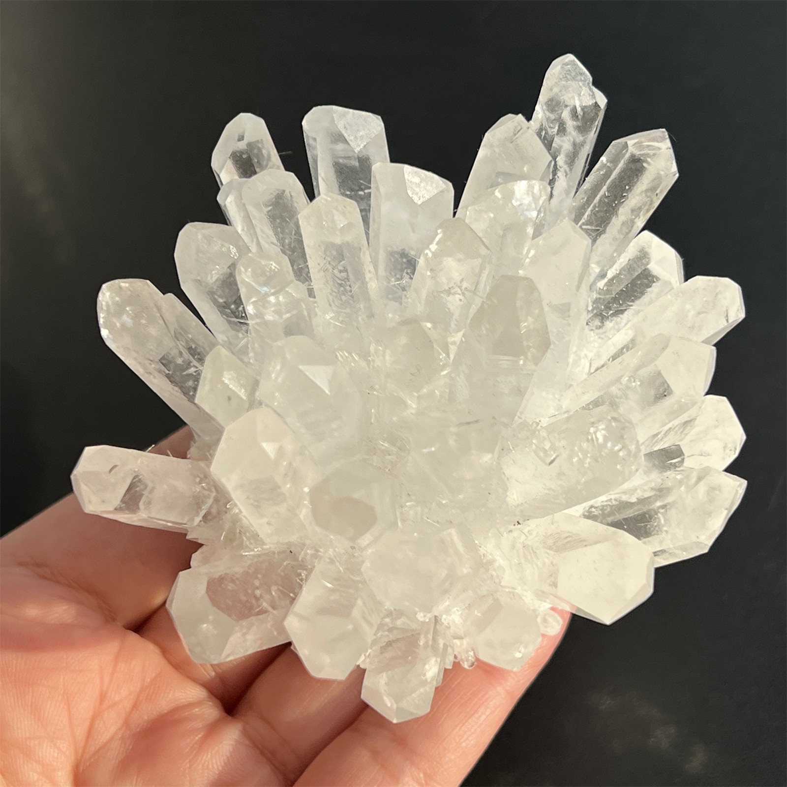 Top Fine Clear quartz cluster crystal fine cluster specimen Random 200g+ 1pc
