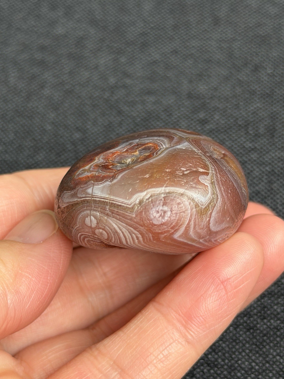 58*38*25mm natural china Yangtze river agate UNPOLISHED Yuhua Rocks Stones 85g