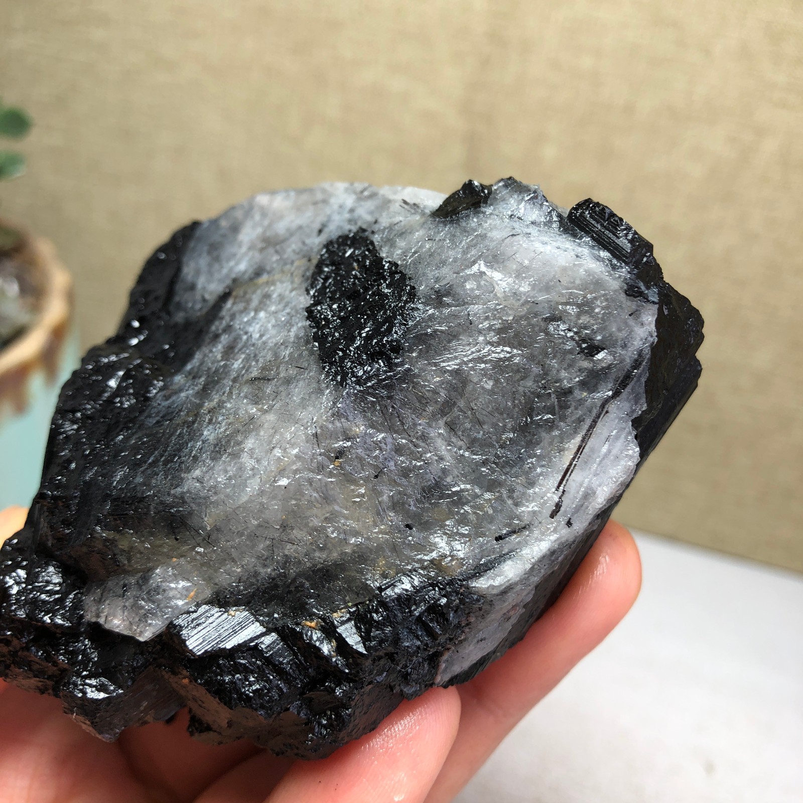 252g Natural tourmaline Crystal paragenesis gemstone original Specimen A4822