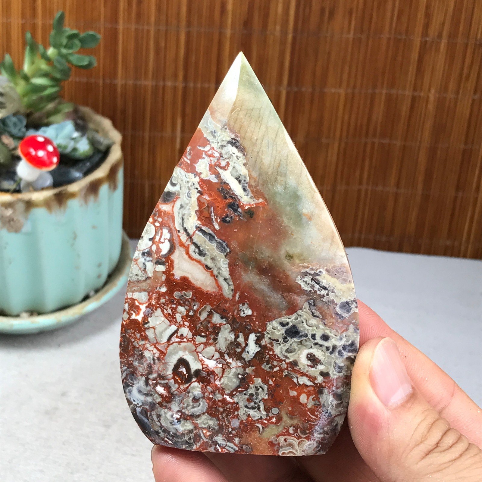 Natural money Mexico agate hand carve leaf Crystal Specimen free standing A6262