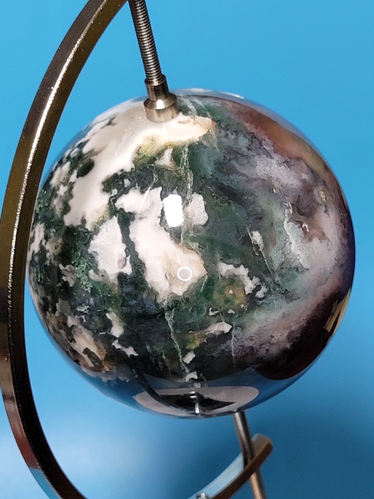 1.6 Lb Natural Aquatic Plants Agate Crystal Sphere with Aluminum Display Stand