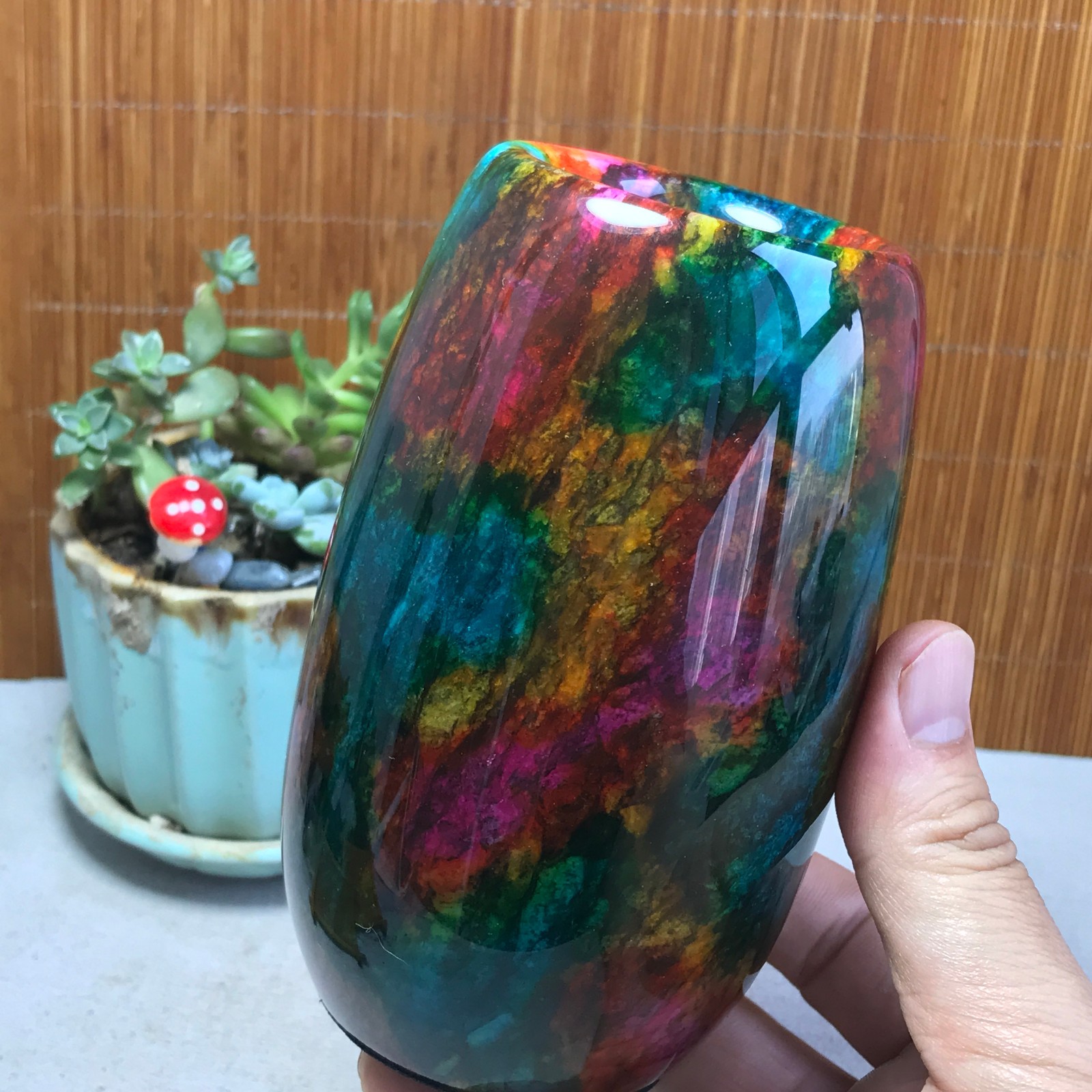 Natural “Seven Colors Jade” vase specimen -Taiwan China 1056g 129mm A5797