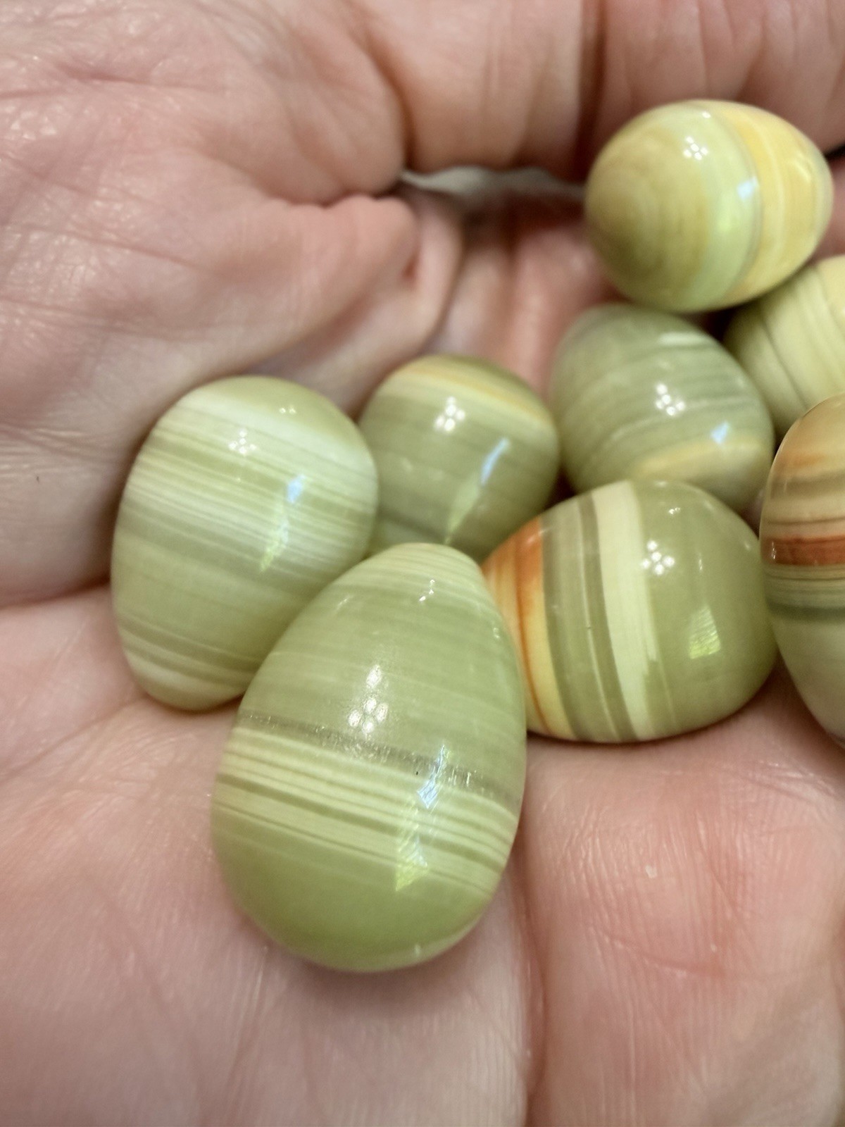 Lot Of 10 Green Onyx Eggs Gemstones 20mmx15mm Polished Ships Free!