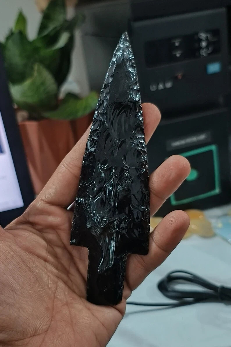 Black Obsidian Arrowhead Spearhead – Stone Blade for Healing & Arrow Decor