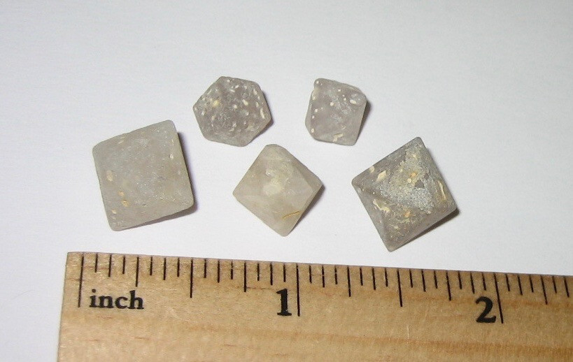 5 SMALL RARE! NATURAL 0.3″- 0.5″ BETA QUARTZ CRYSTALS FROM INDONESIA 6.7grams *5