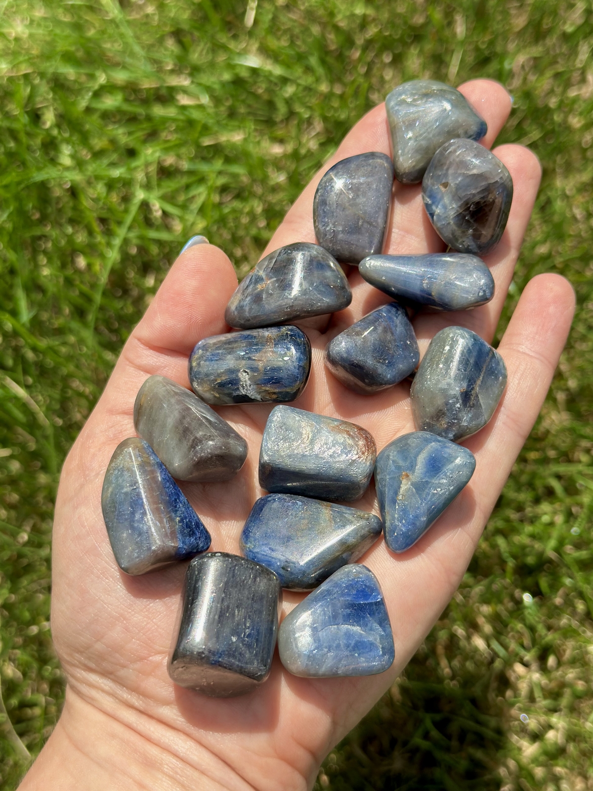 Blue Sapphire Tumbled Stone (Grade A) Natural Blue Sapphire Gemstone from India