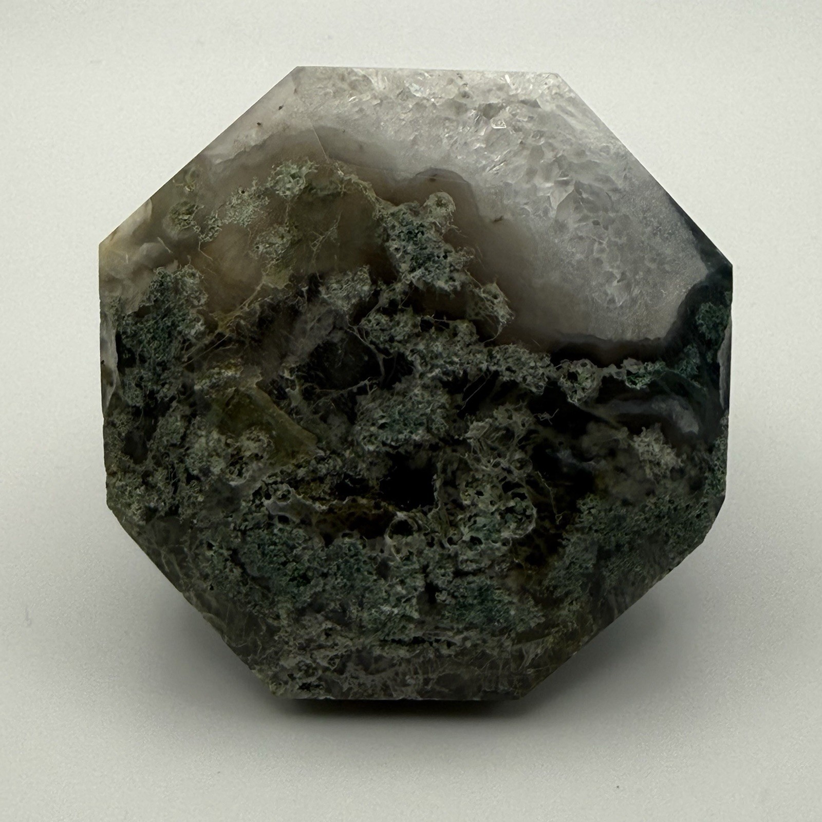 Multi-colored Green and Quartz Polished Moss Agate Diamond Carving