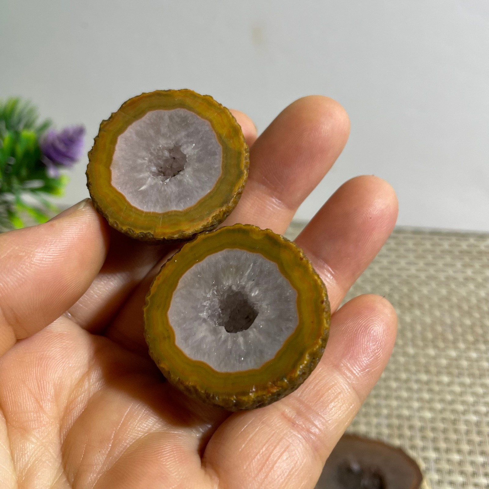 Natural cave Warring States red agate home decoration ornaments rough 46g