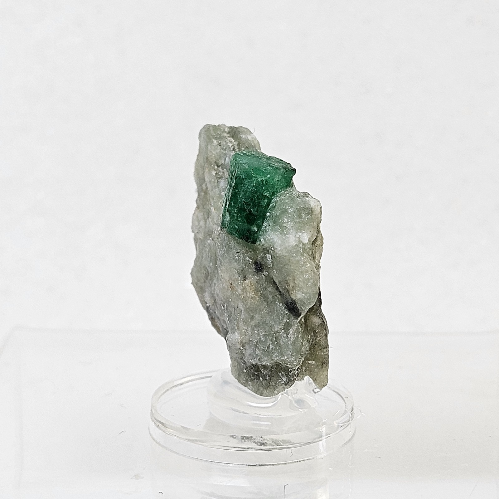 Lovely Natural Terminated Emerald Crystal On Matrix U.S Seller Swat Pakistan