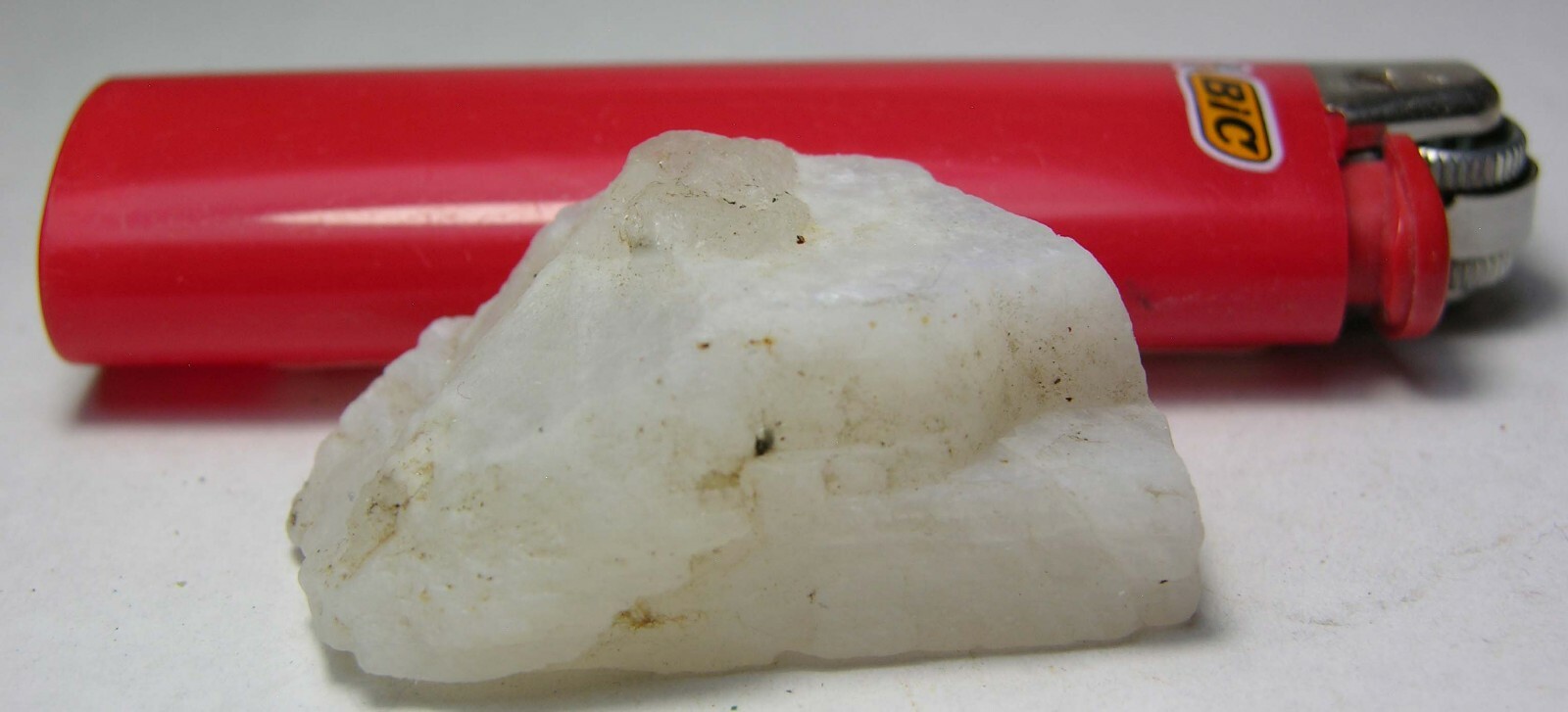 #1 Sri-Lanka 135.00ct 100% Natural Rough White MoonStone Specimen 27.00g 43mm