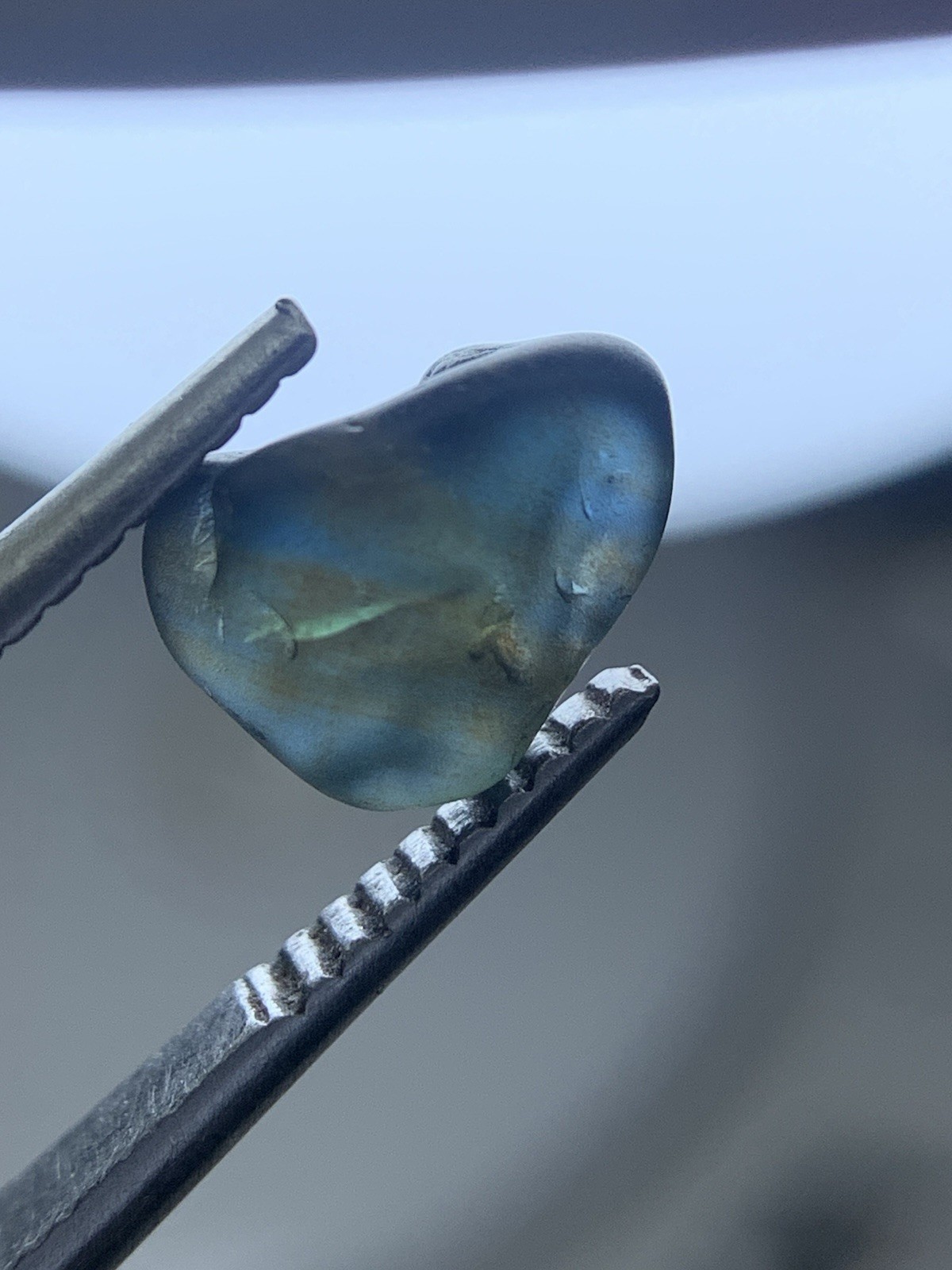 1.58 Crts Gorgeous Piece Facet Grade Blue & Green (Teal) sapphire Rough