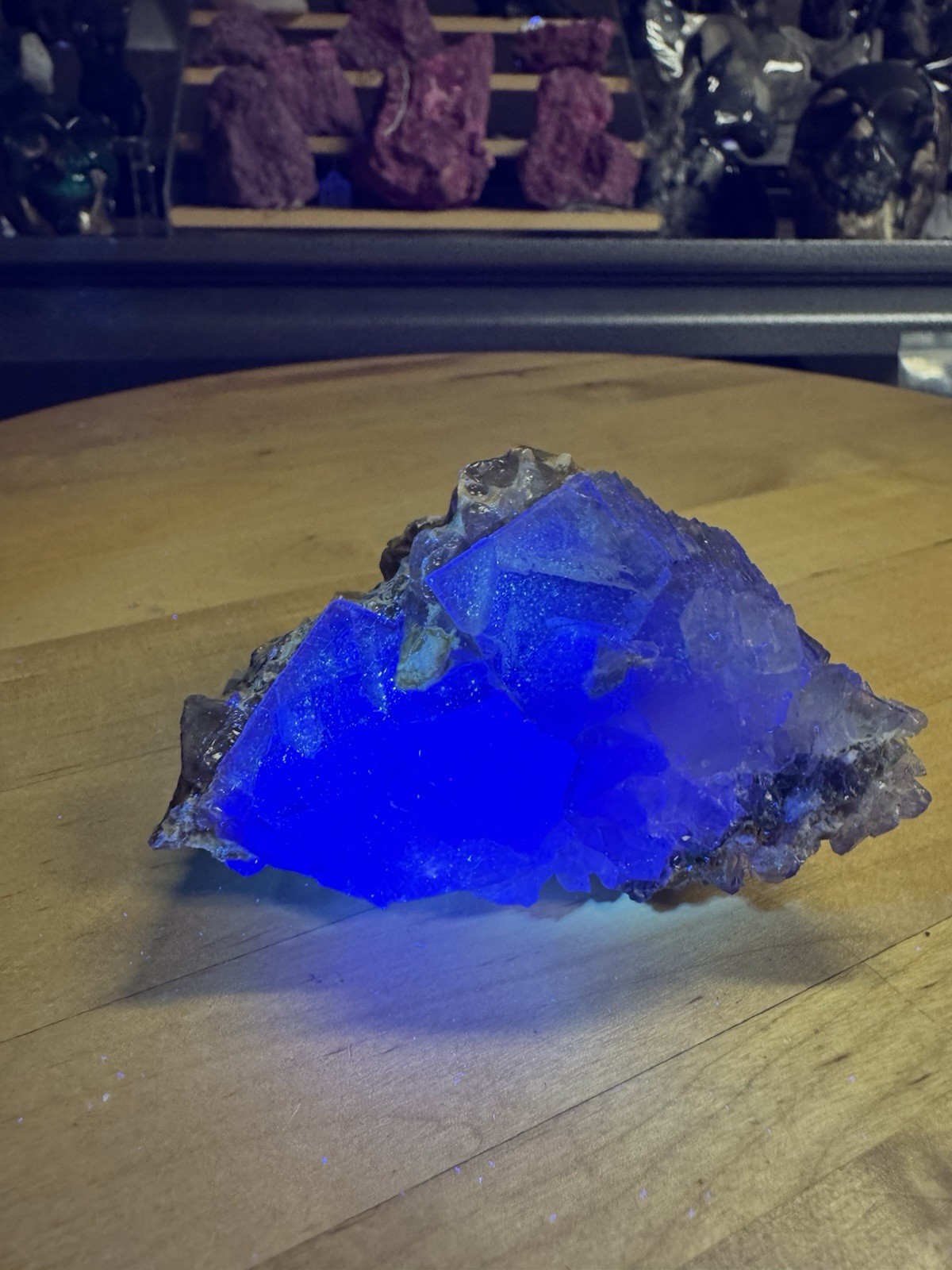 7118 Raw Fluorite Multiple Records Uv Reactive 2.0”T 2.3”W 3.4”L Wt. 10 Oz.
