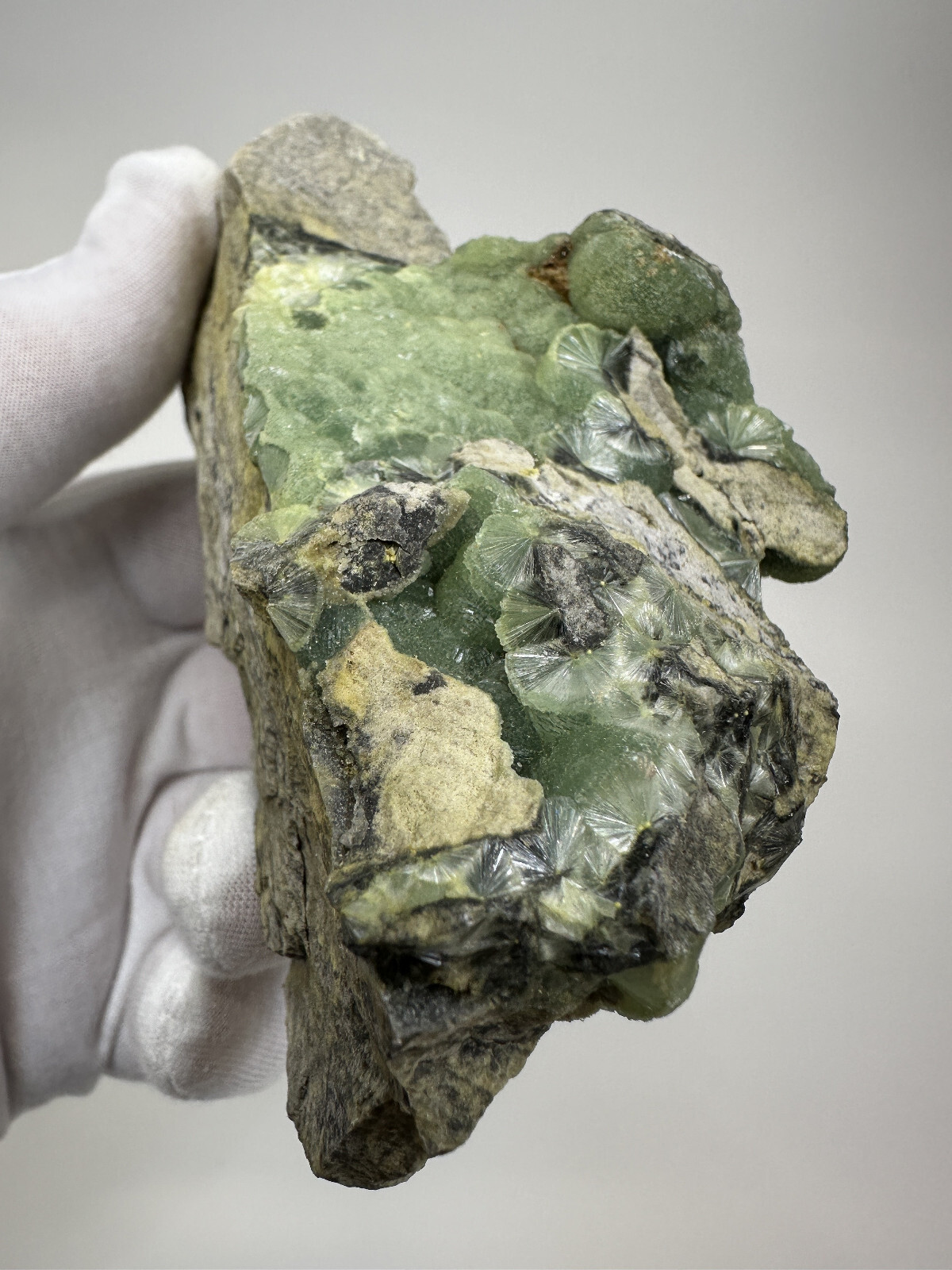 Beautiful RARE GREEN / BLACK Wavellite Specimen from Arkansas