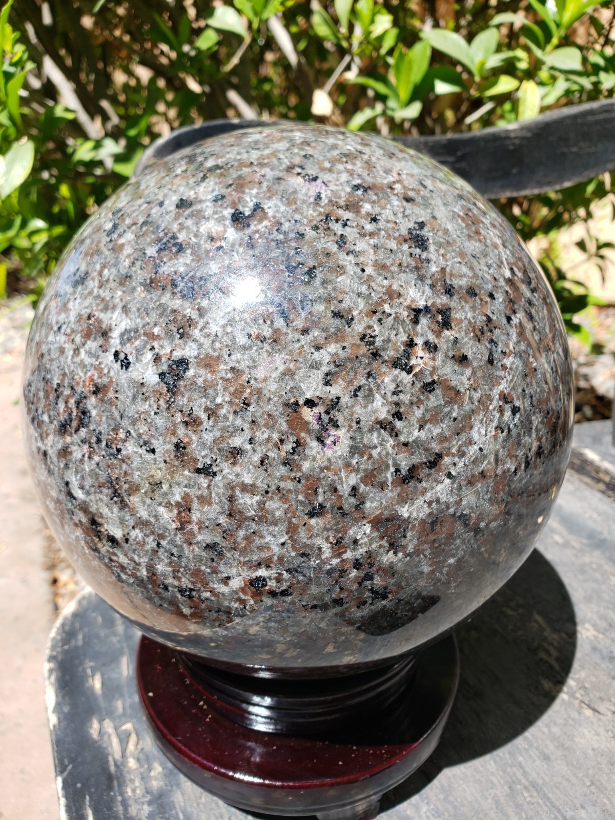 7.6″ Yooperlite Crystal Mineral Sphere Ball Orb STRONG UV Reaction with Stand