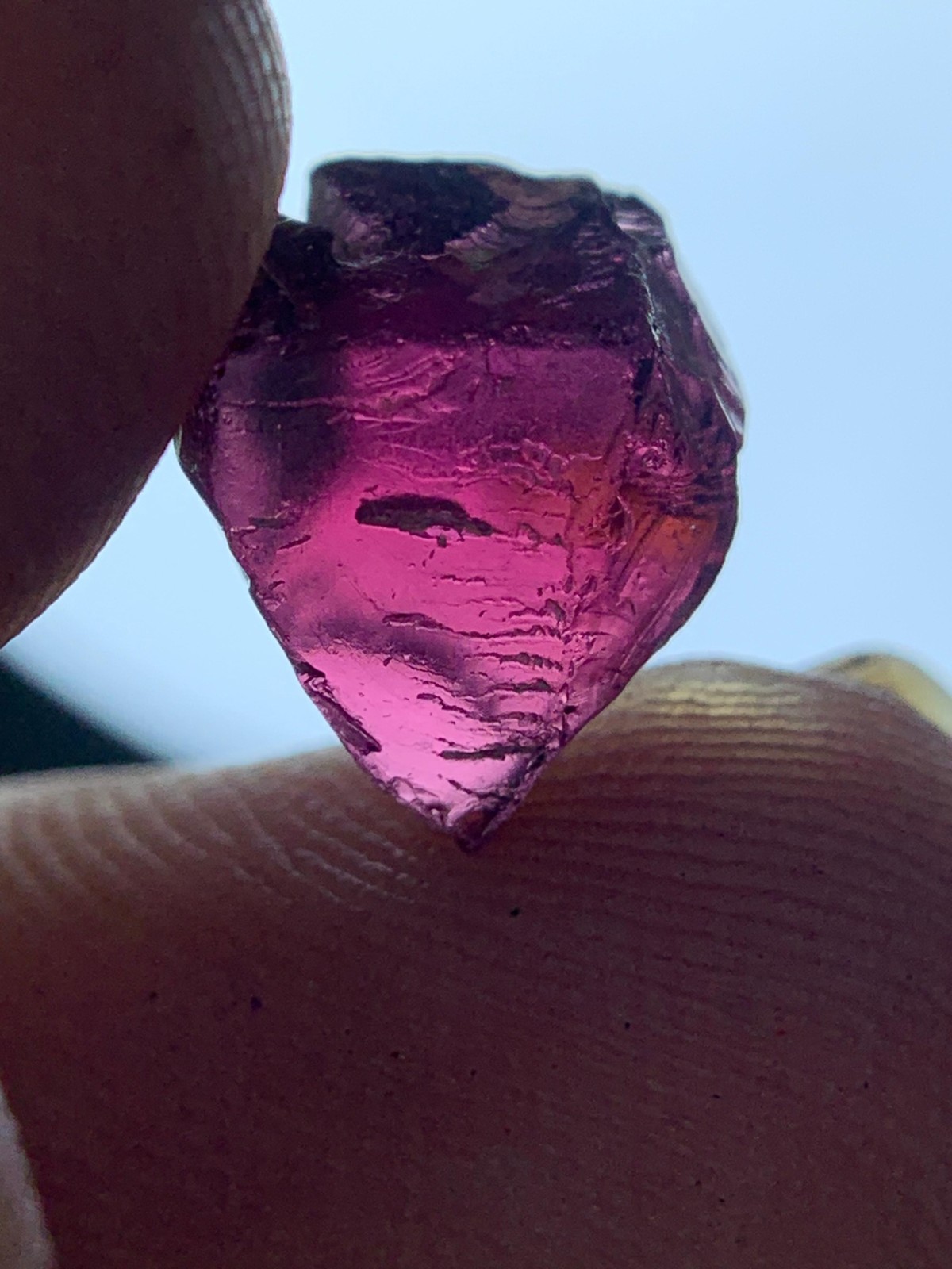 3 Crts Gorgeous Facet Grade Nice Hot Purple Umbalite Garnet For Cutting