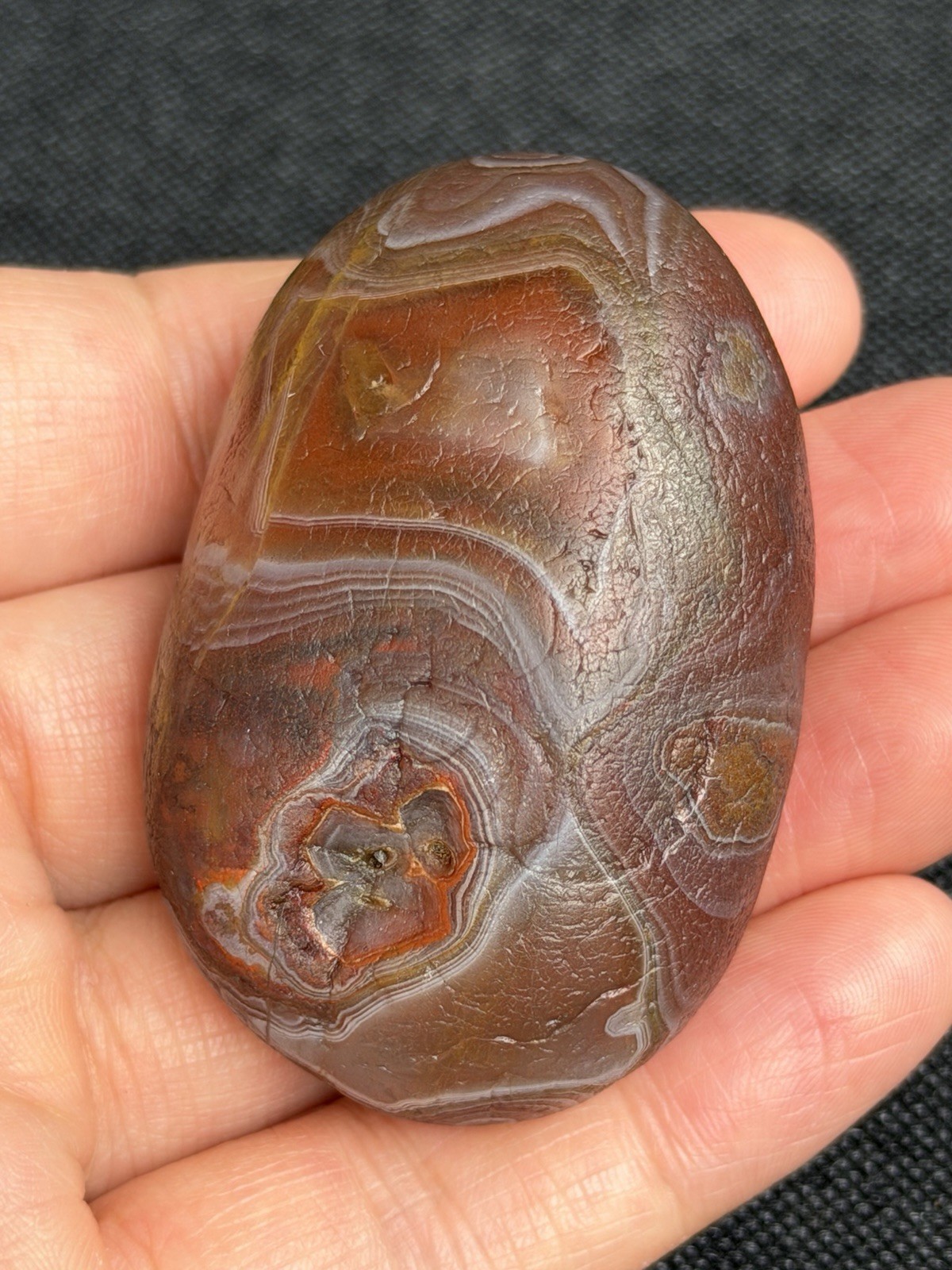 58*38*25mm natural china Yangtze river agate UNPOLISHED Yuhua Rocks Stones 85g