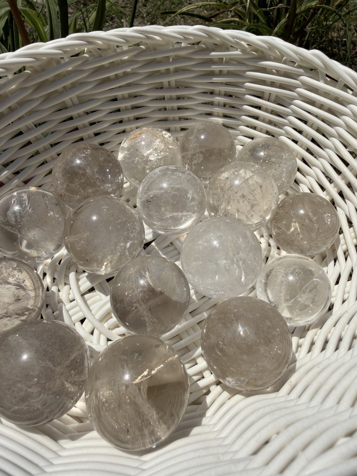 1pc Random Pick Clear Quartz Sphere, Smoky Clear Quartz Small Crystal Ball