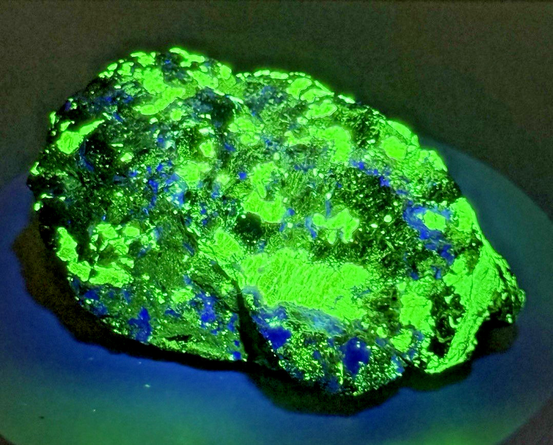 LUMINOUS Hardystonite, Willemite, & Franklinite Fluorescent Mineral Specimen