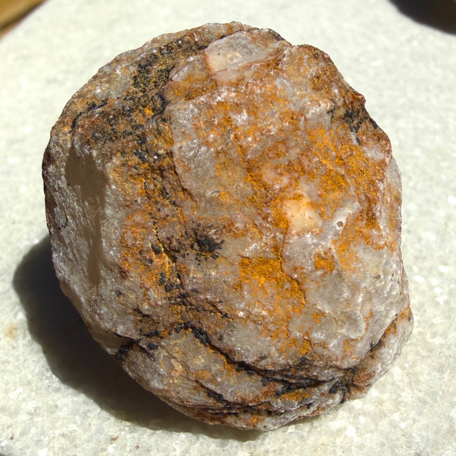 Wholesale Lot – 2 lbs Natural Unbroken Quartz Geode – 12 to 16 PCS