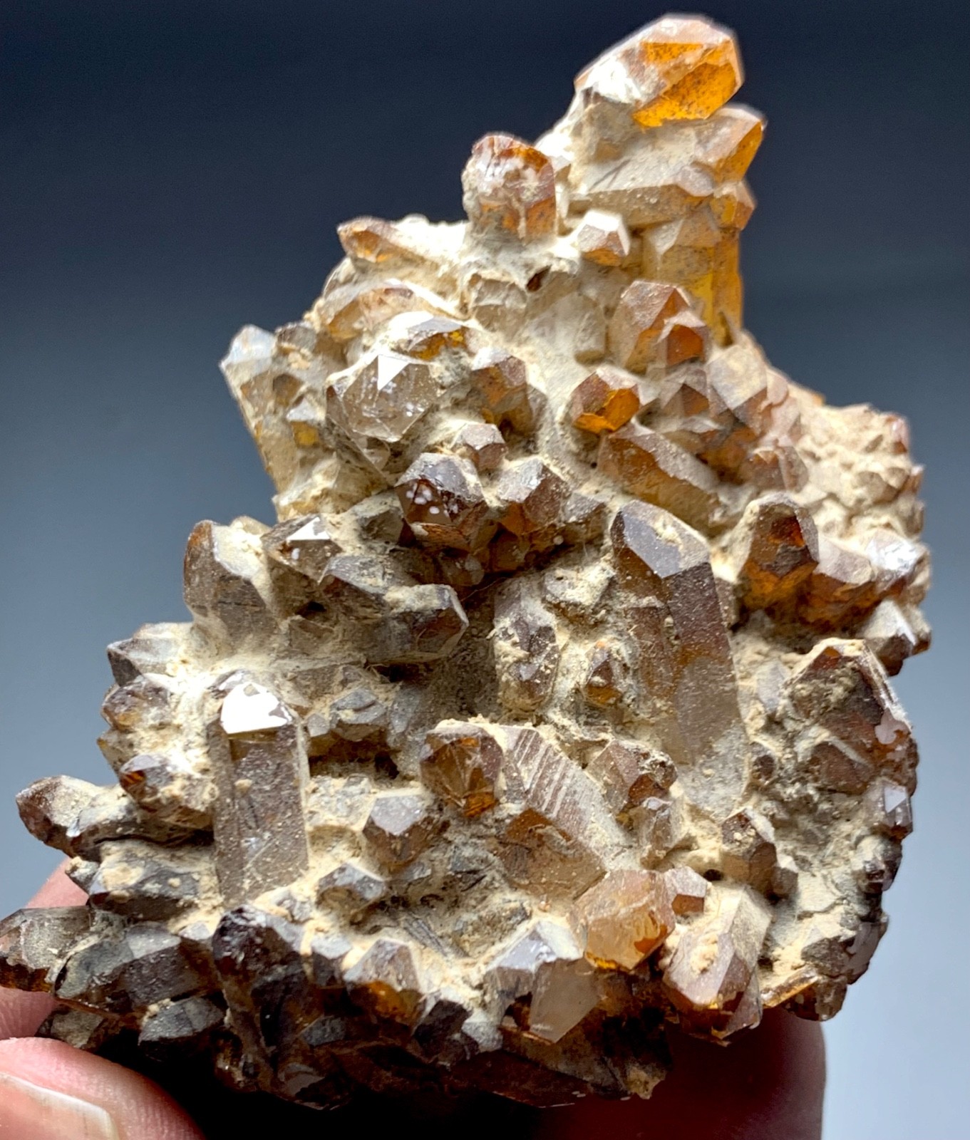 380CT Terminated Natural Quartz Crystals Bunch Specimen From Afghanistan