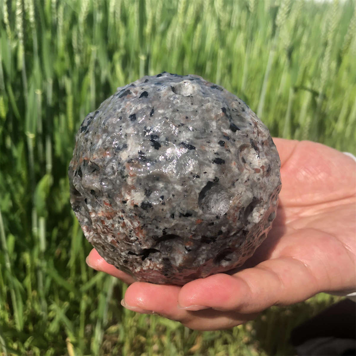 660g Natural Yooperlite Moon Quartz Crystal Sphere Reiki Crystal Ball Decor Gift