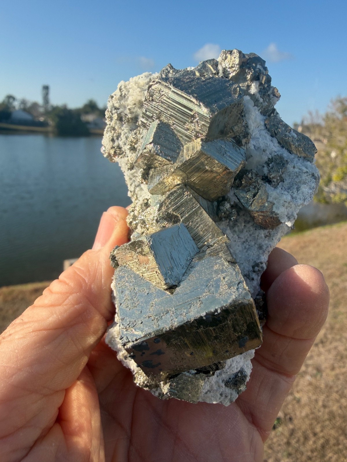 AAA PYRITE Crystal CUBE Cluster Huanzala Mine Peru 346gr 4″+ wide
