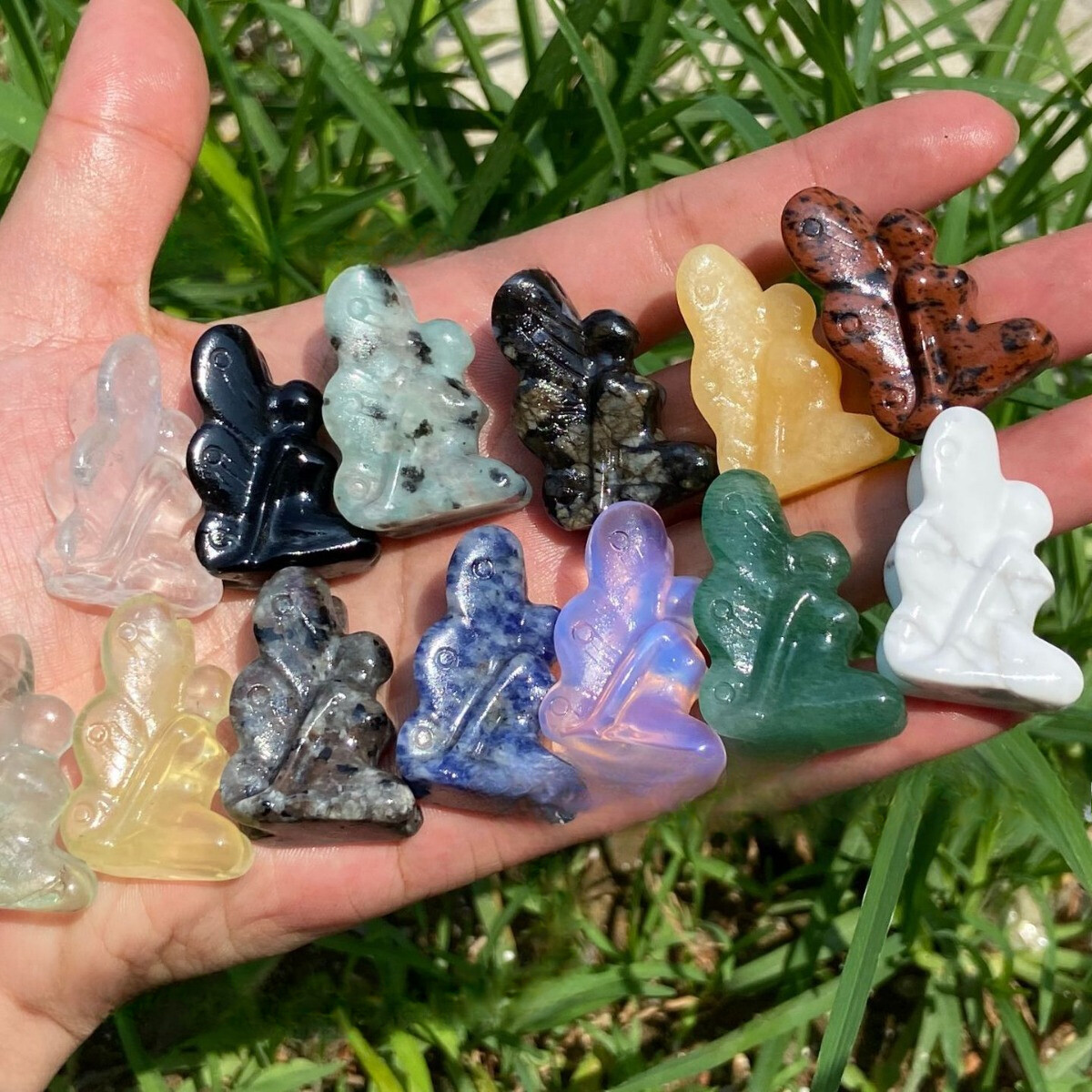 1.2″ Natural Fluorite Butterfly Fairy Carved Quartz Crystal Skull Healing 1PC
