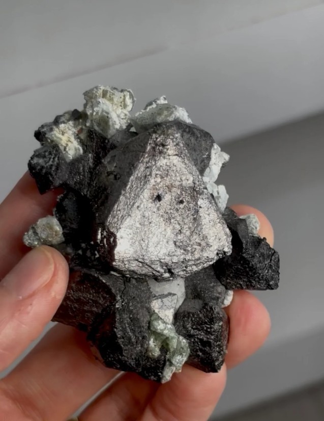 Aesthetic Magnetite Octahedron – Kola Peninsula, Russia