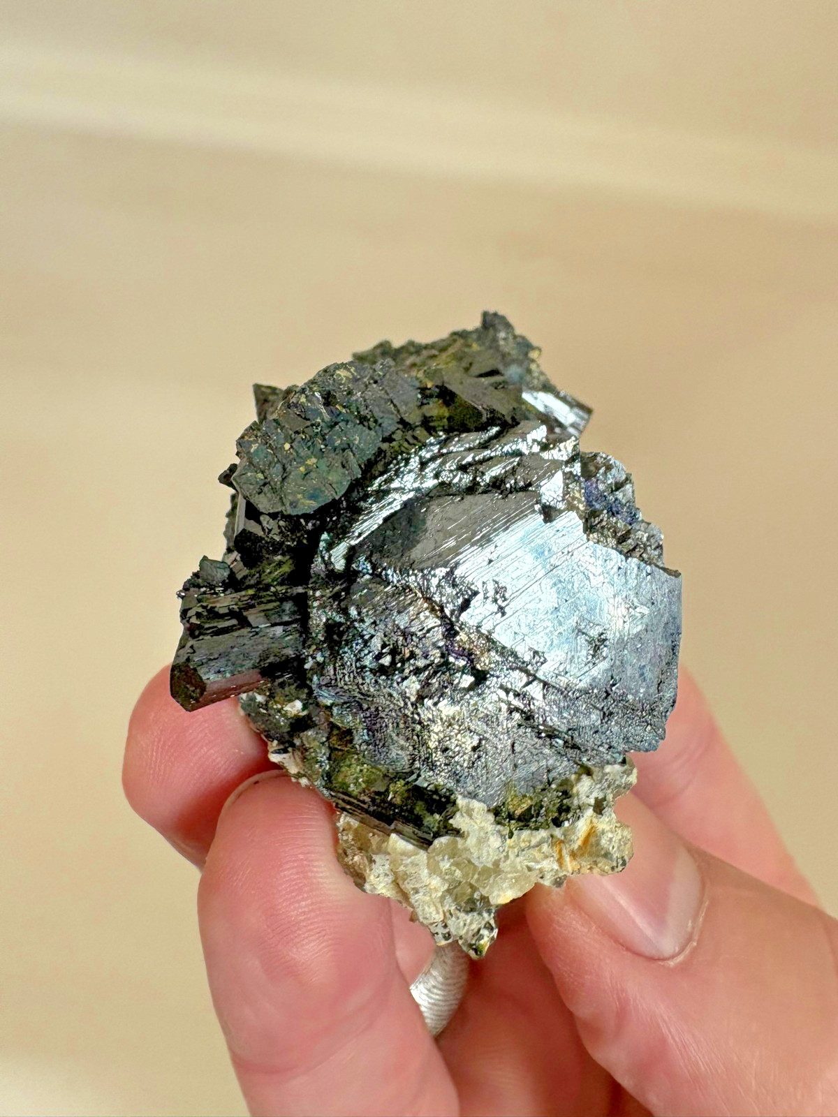 Magnetite, complex crystal, on Epidote, Cerro San Cristobal, Canete, Peru
