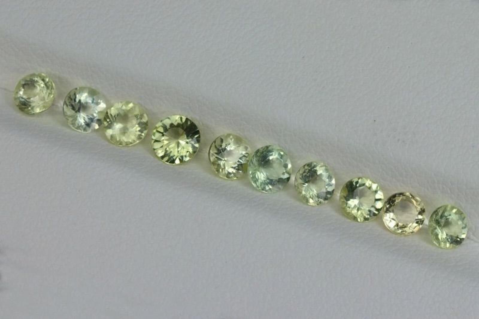 2.995 CTS BEIGE YELLOW BERYL LOT 4 TO 5 MM ROUND 100% NATURAL UNHEATED