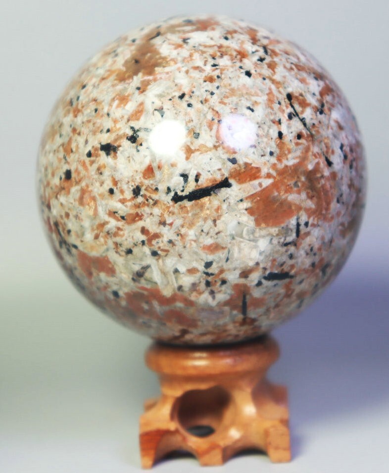 67mm Natural Maple leaf Red Granite Quartz Crystal Sphere Ball Healing / Stand
