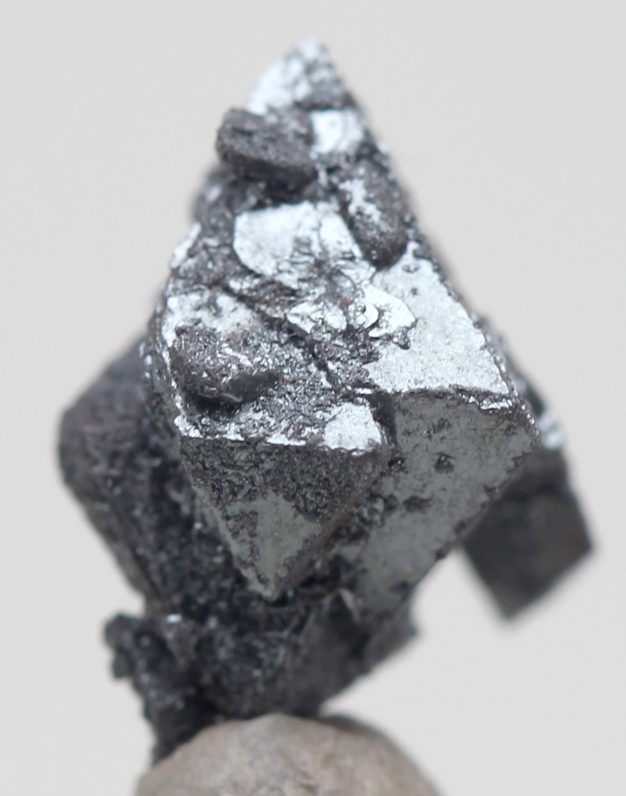 HEMATITE PSEUDOMORPH After MAGNETITE Crystal Mineral Specimen Cluster ARGENTINA