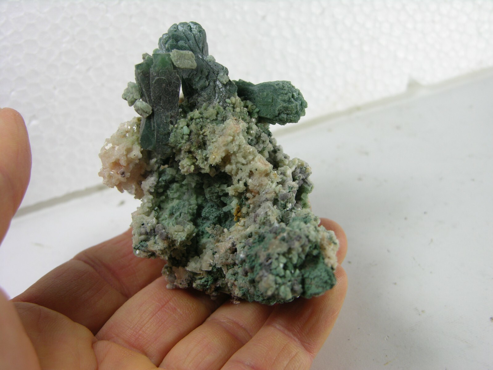#1 81g 3 1/8 in Beautiful Natural Morocco Green Epidote In Matrix 80mm 2 7/8 oz