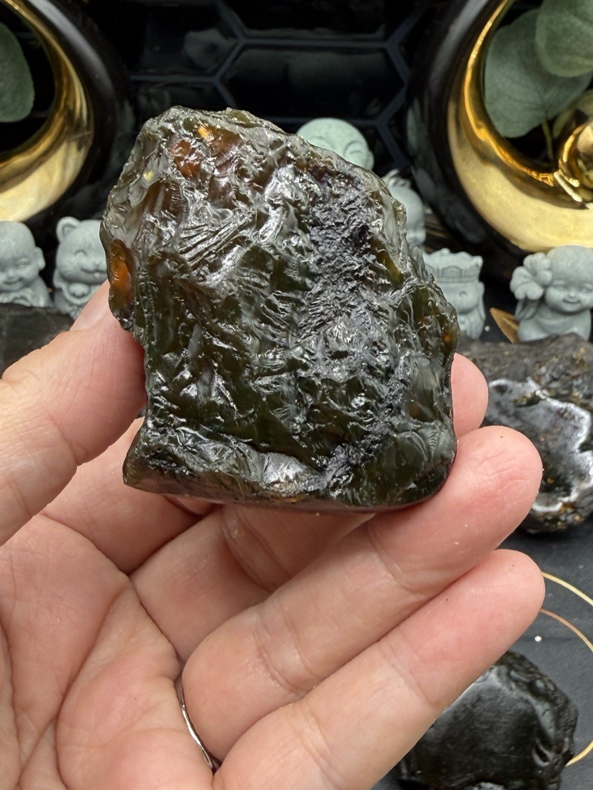 Natural Black Indonesian Amber Uvreaction Great pieces Free ship