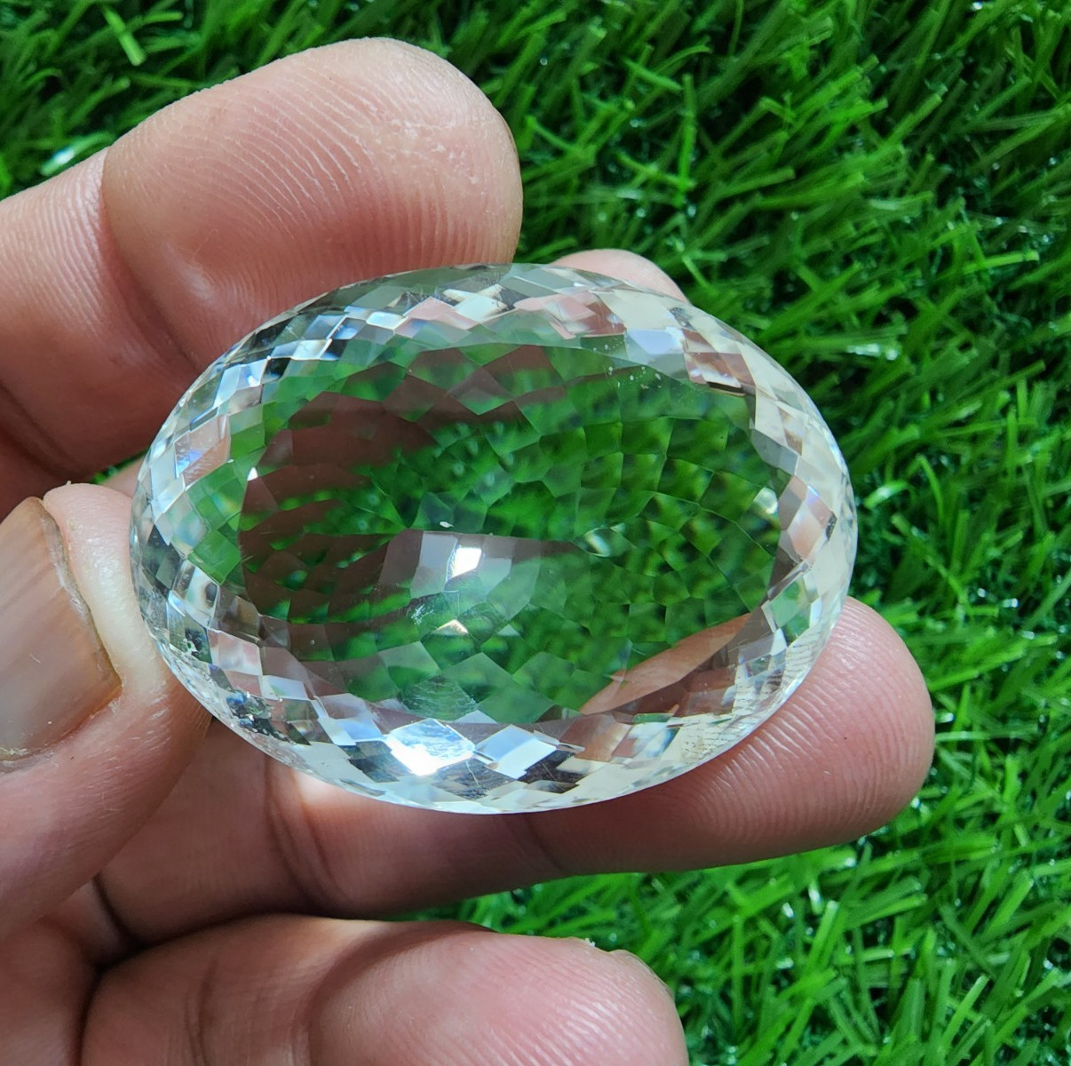 Loose faceted gemstone in huge transparent white quartz, 100…