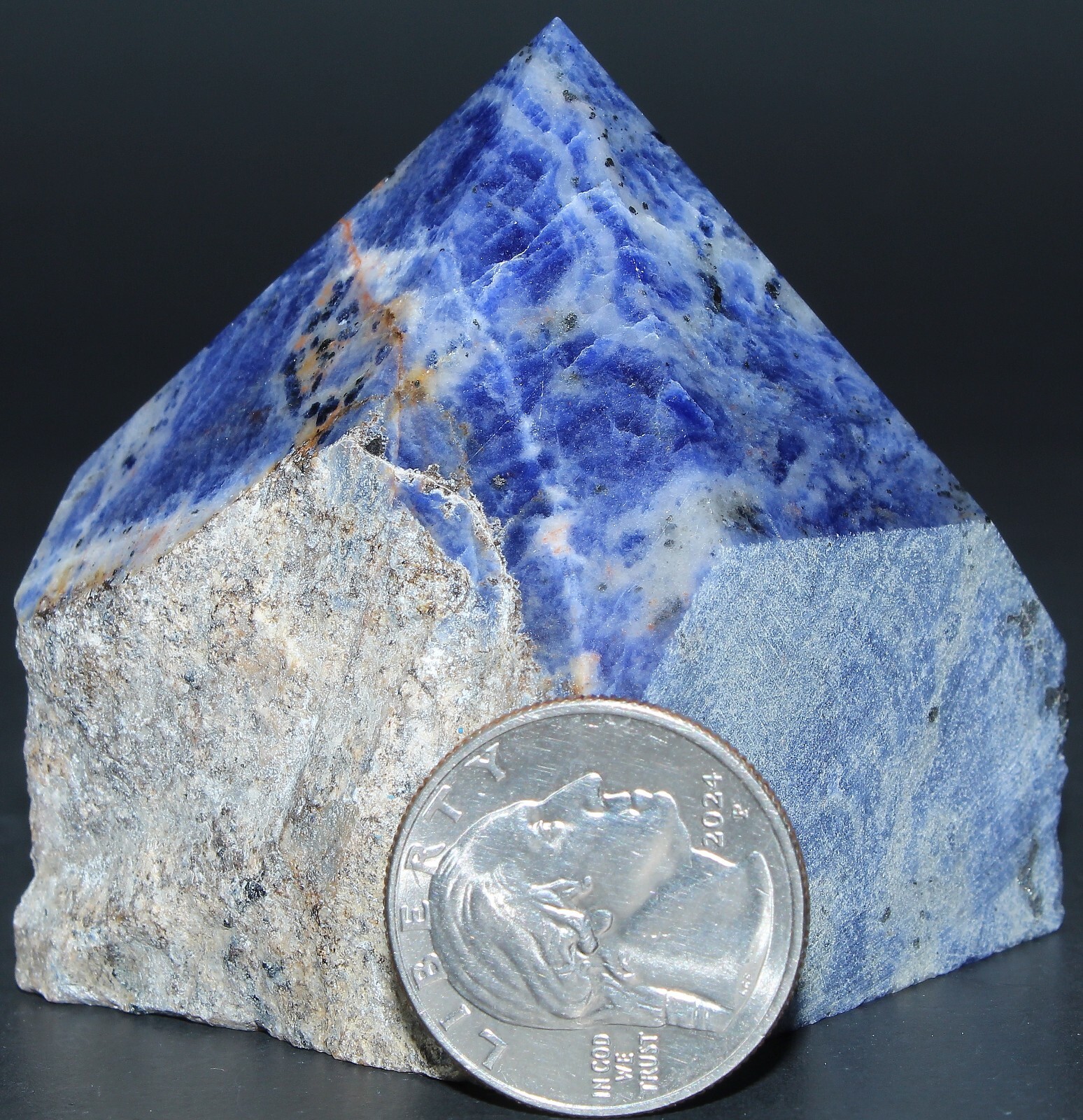 Maine Sodalite Top-Polished Point / 2.39″ (60.70 mm) 8.50 oz (240.97 gr) / 3400