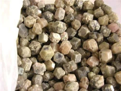 Garnet crystals green/yellow bigger dodecahedron 1/2 pound lot 5 + pieces