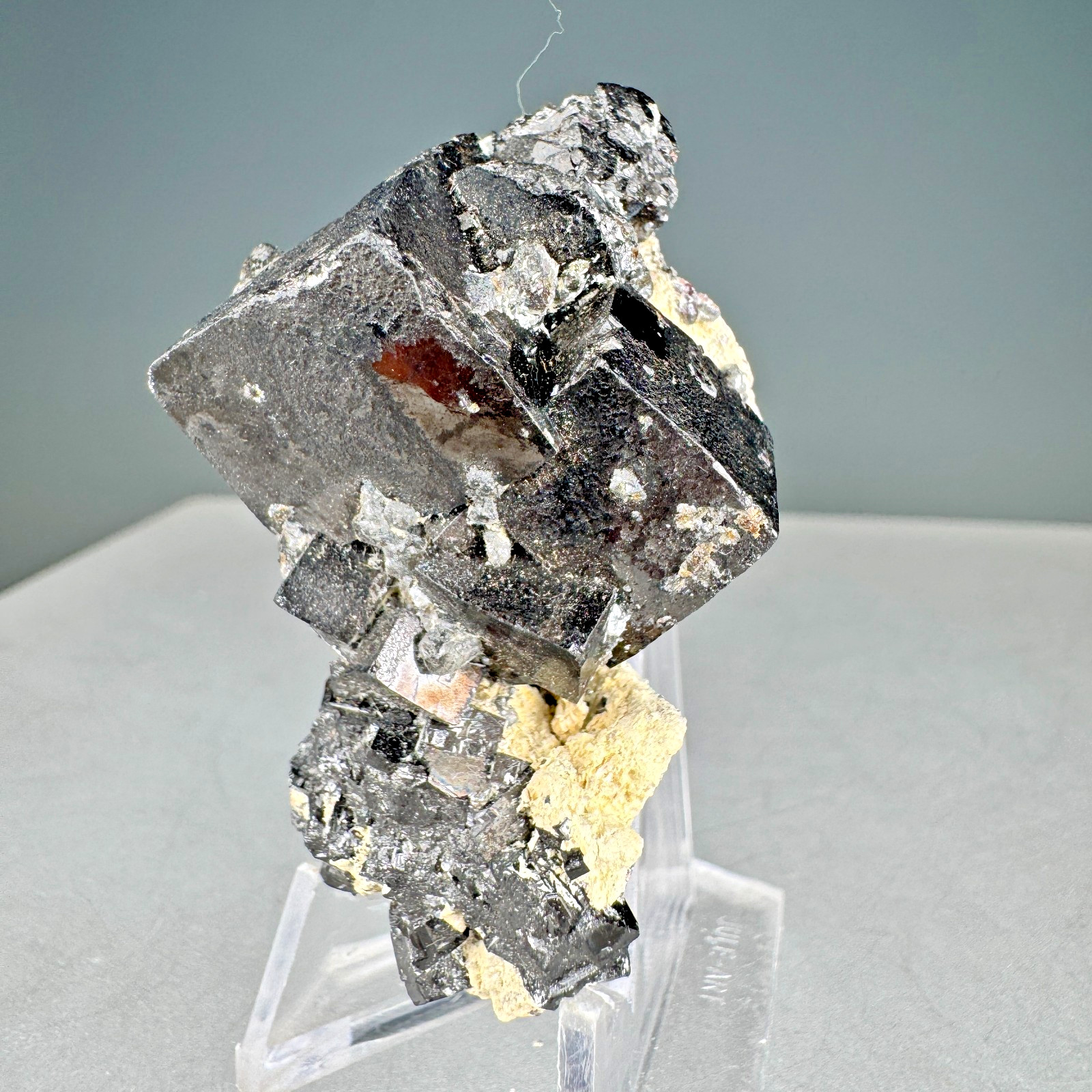 Fine Cubic Magnetite Crystals: Empire State No. 4 Mine, Balmat, New York
