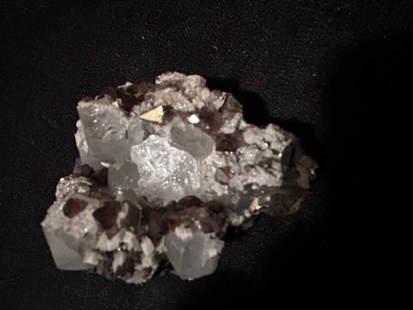 KB: SW FL BRIGHT BLUE/WHITE XLS OF SCHEELITE ON MATRIX, HUNAN PROVINCE, CHINA