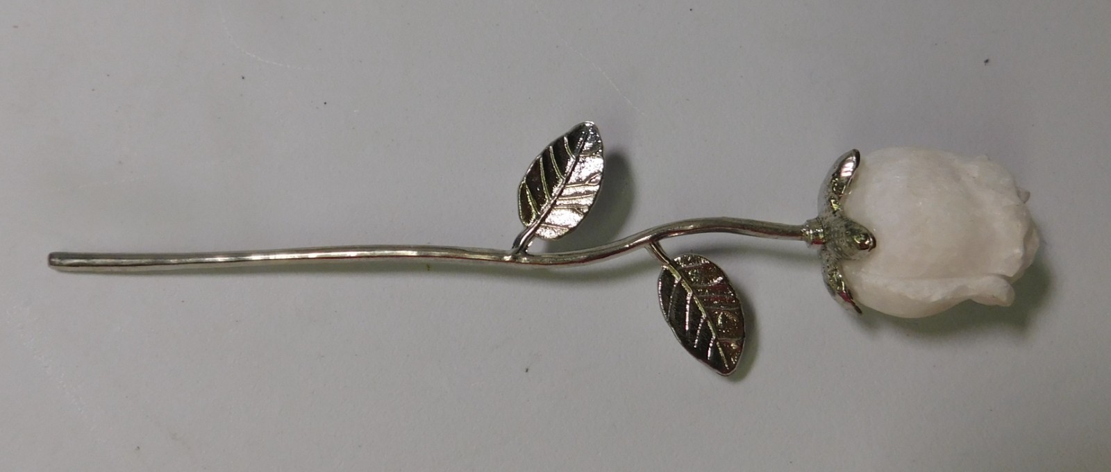 WHITE QUARTZ CRYSTAL CARVED ROSE ON SILVER TONE STEM