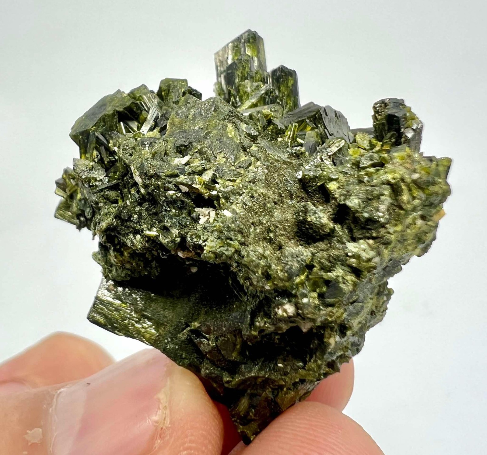 123 CT Amazing! Epidote Crystals Bunch Specimen From Skardu Pakistan s42