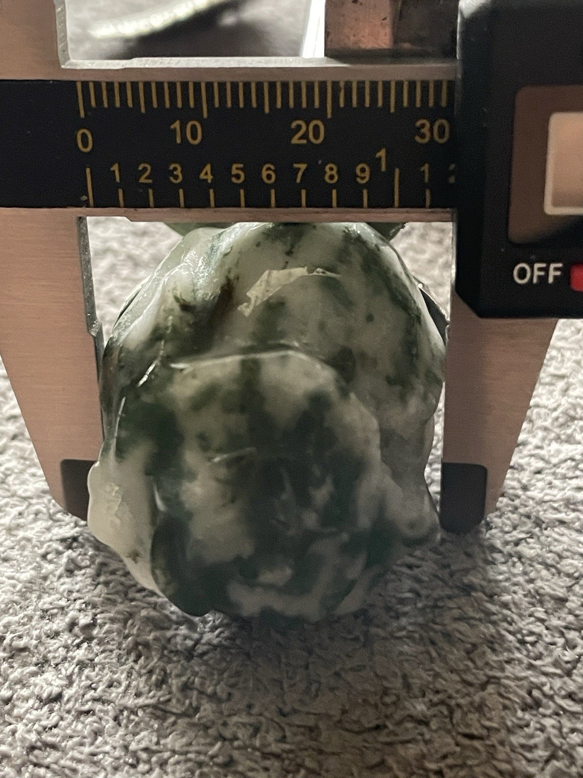 Moss Agate Crystal/Gemstone Rose Carving W/Druzy 9 1/2″ Stone:30mm 1 1/2×1 1/4in