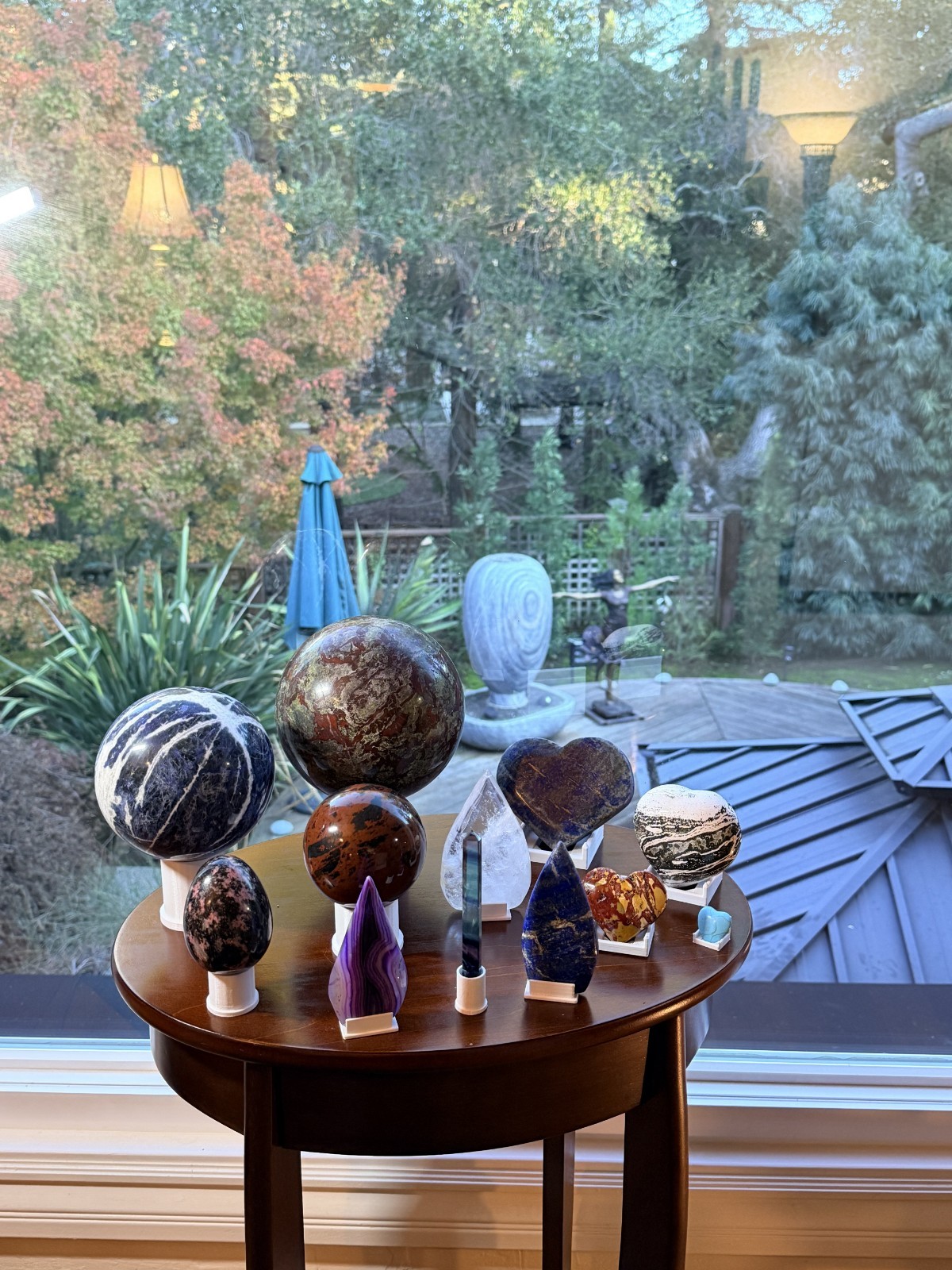 Crystal sphere display stands! Multi Sizes & Colors. Regal & Sturdy. Jemthrones!