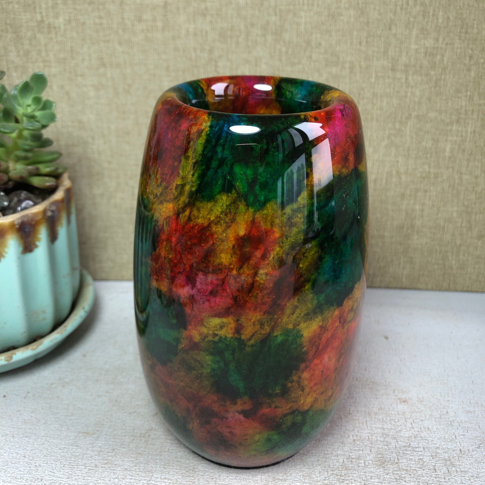 Natural “Seven Colors Jade” vase specimen -Taiwan China 1190g 130mm A4587